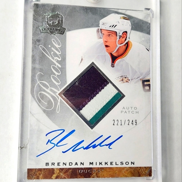 Brenden Mikkelson Rookie Card UD THE CUP Hockey 2008/09 Card #80 221/249 - Picture 1 of 2